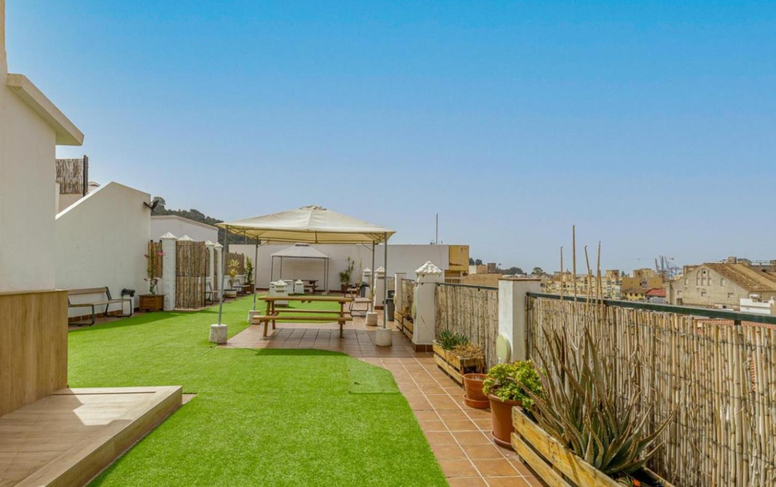 Apartamento Centrico La Merced 2 - Free Parking & Free Gym Appartement Málaga Buitenkant foto