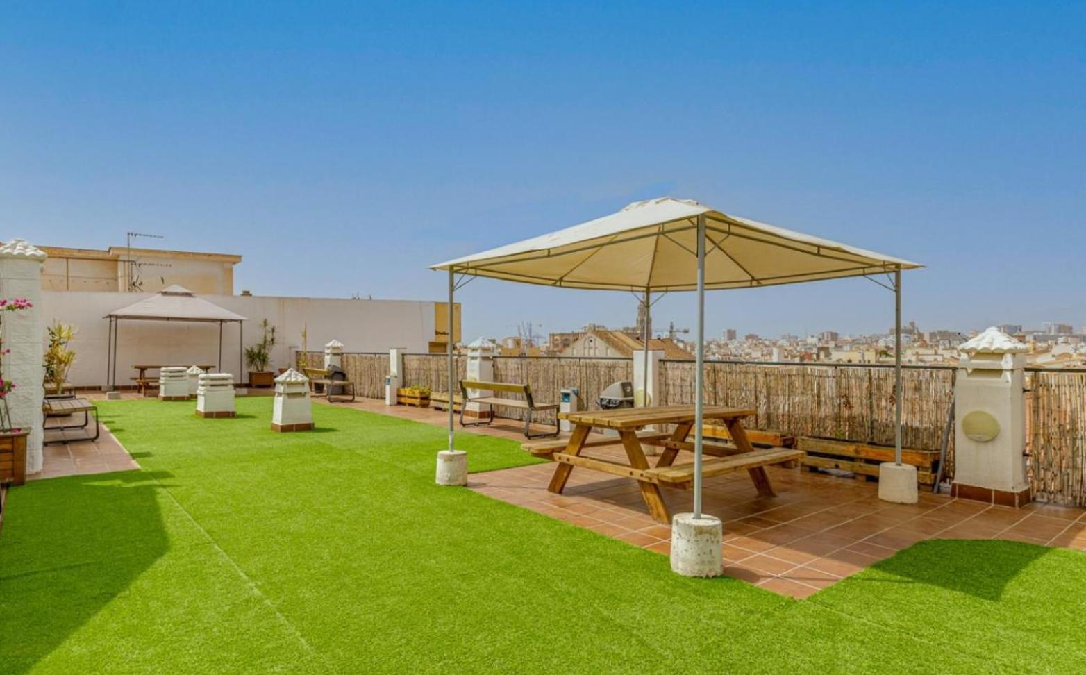 Apartamento Centrico La Merced 2 - Free Parking & Free Gym Appartement Málaga Buitenkant foto