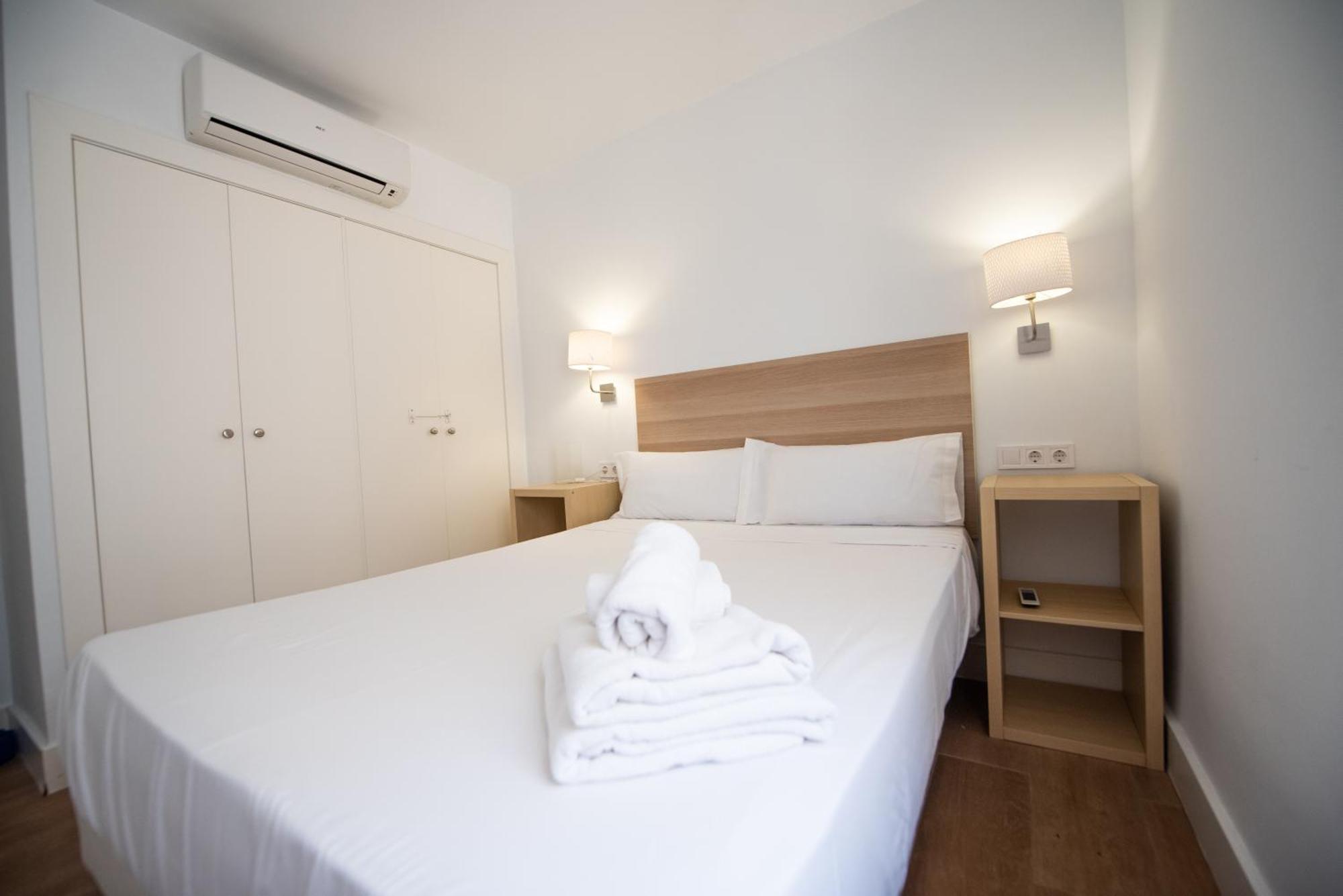 Apartamento Centrico La Merced 2 - Free Parking & Free Gym Appartement Málaga Buitenkant foto