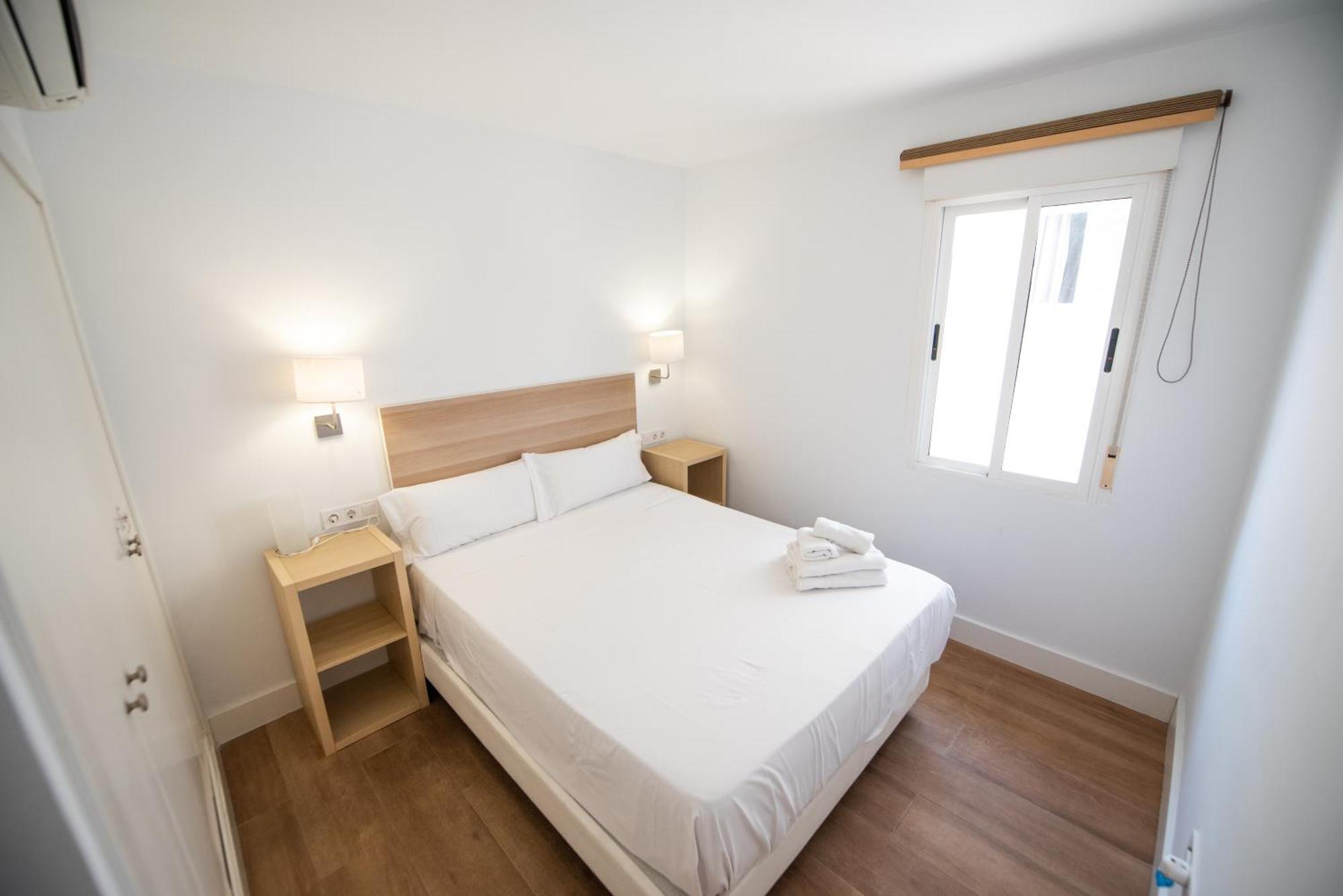 Apartamento Centrico La Merced 2 - Free Parking & Free Gym Appartement Málaga Buitenkant foto