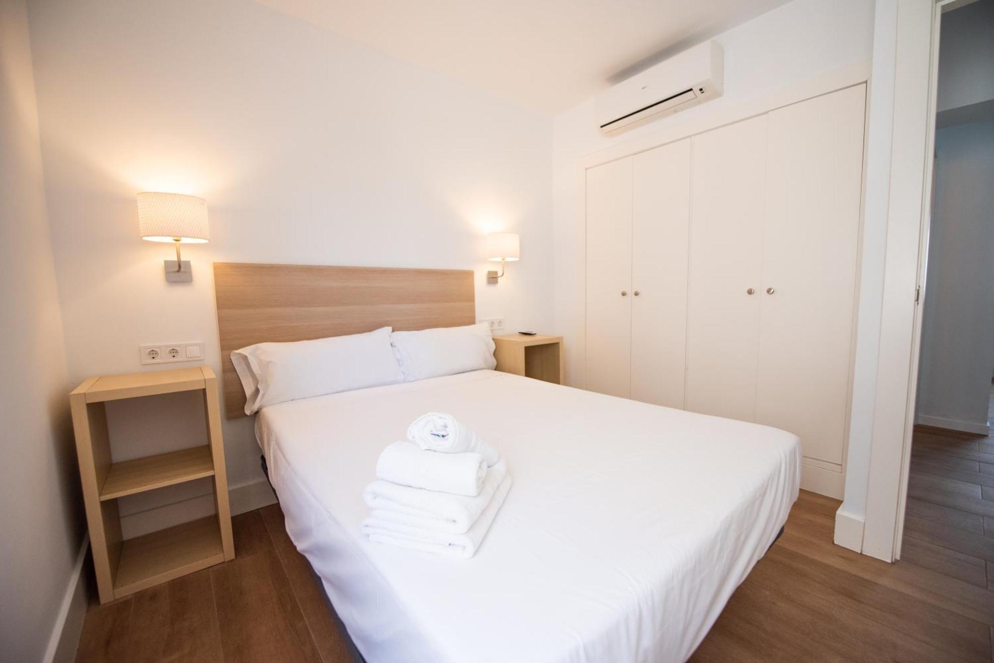 Apartamento Centrico La Merced 2 - Free Parking & Free Gym Appartement Málaga Buitenkant foto