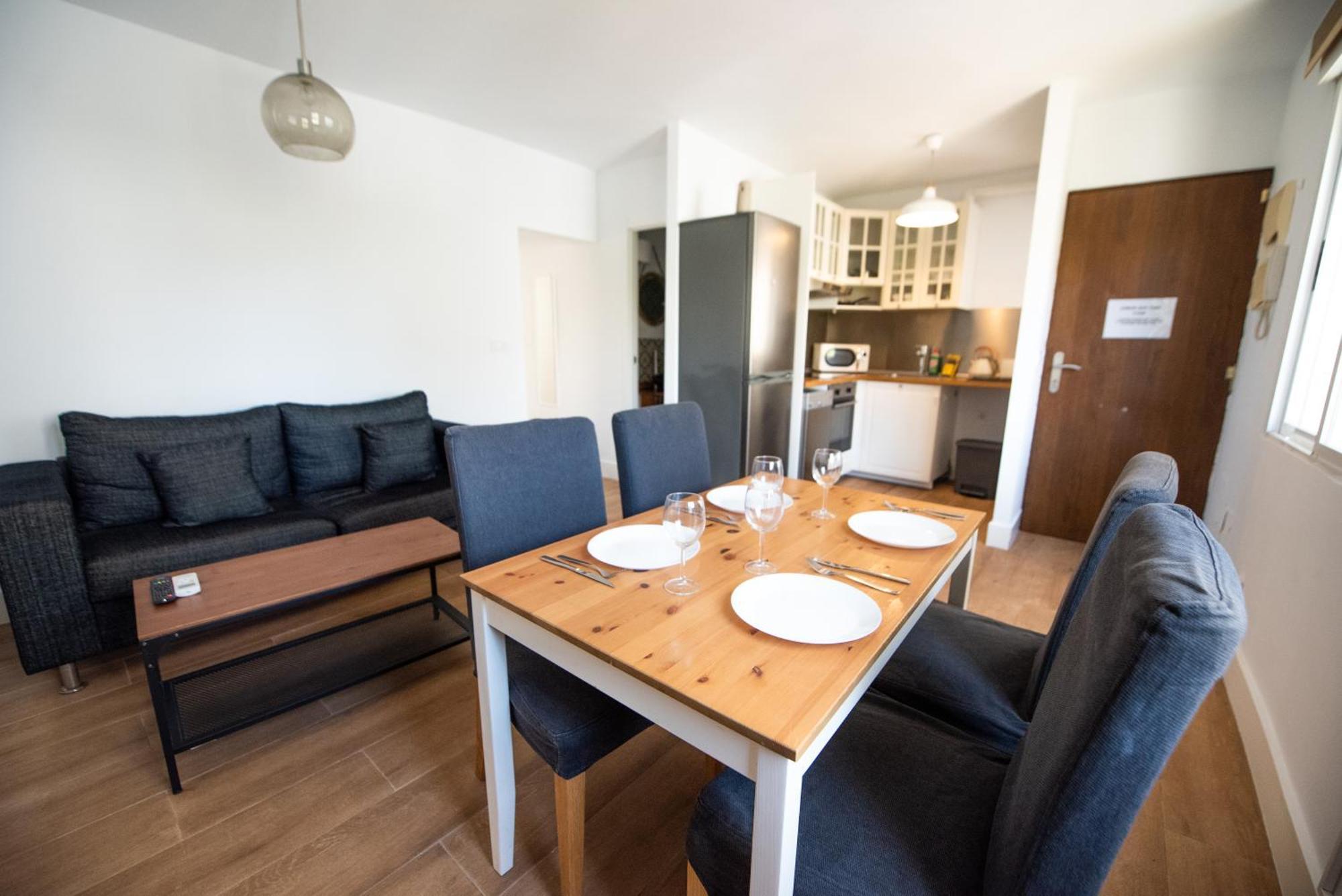 Apartamento Centrico La Merced 2 - Free Parking & Free Gym Appartement Málaga Buitenkant foto